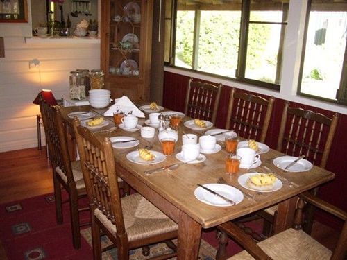Lagoon Pocket Bed & Breakfast Екстериор снимка